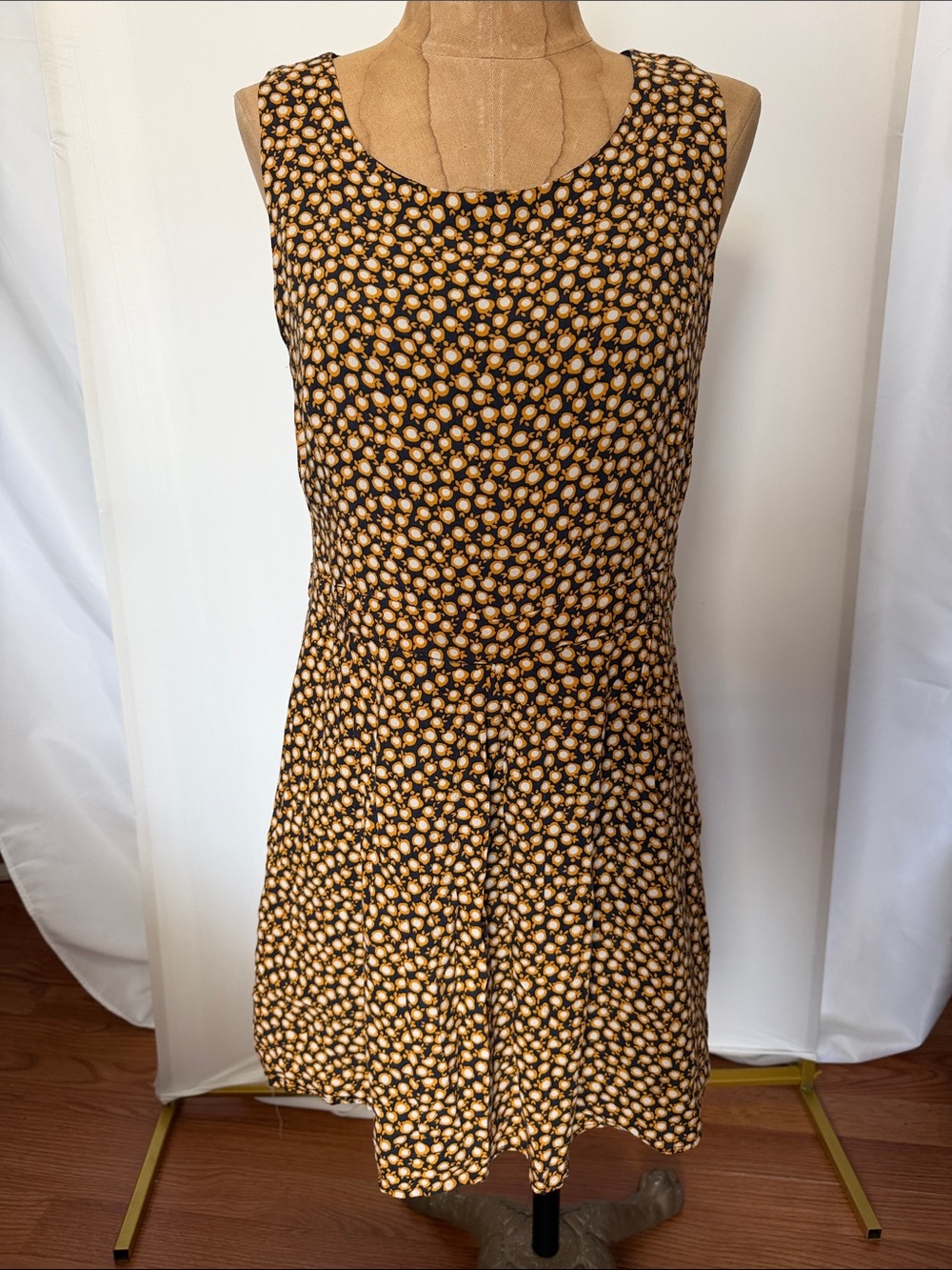 I Love H81 Black Mini Dress w/ Yellow Apple Print Teacher indie boho retro EUC
